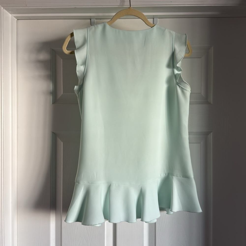 Banana Republic Mint Green Peplum Top SMALL with some flaws - Picture 7 of 8